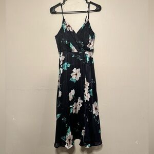 NWT Lulu's Blue Floral Midi Dress